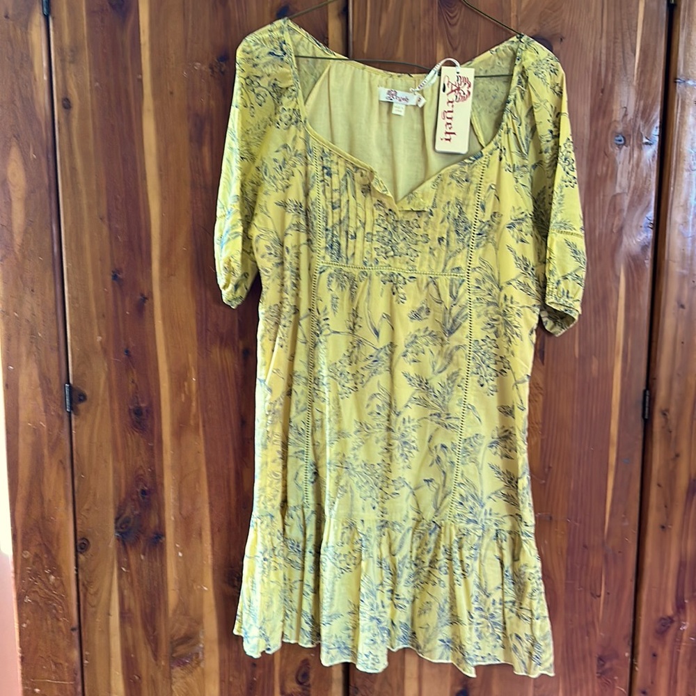Aryeh dress in yellow